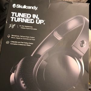 Skull candy wired Aural B headphones